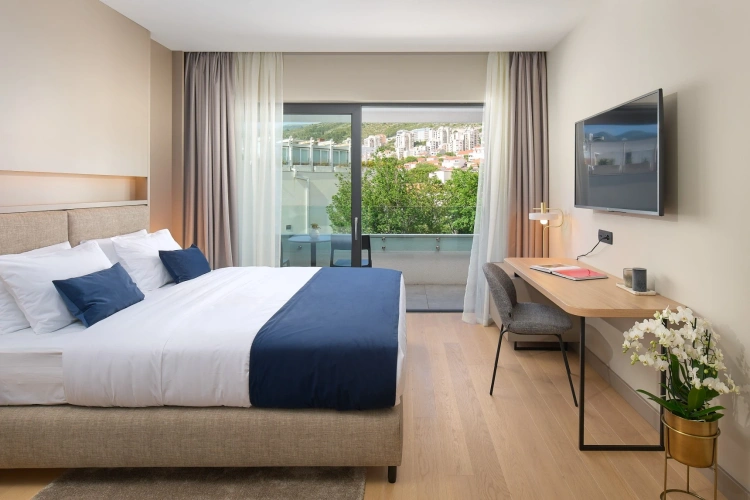 Superior Double room with balcony