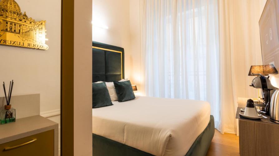 Deluxe Double room with balcony and with city view