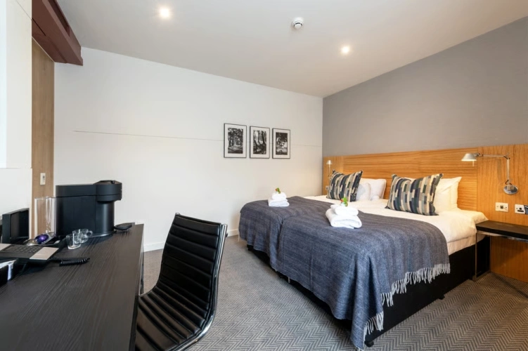 City Plus Twin room