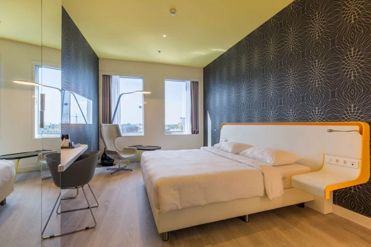 Superior Double room with city view