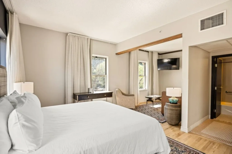 Zephyr Quadruple Suite