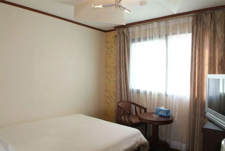 Eulwang Tourist Hotel