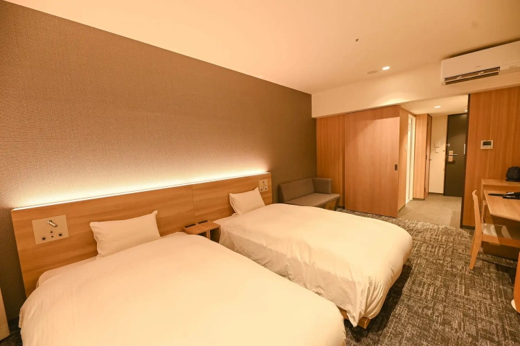 Standard Twin room with Tower View
