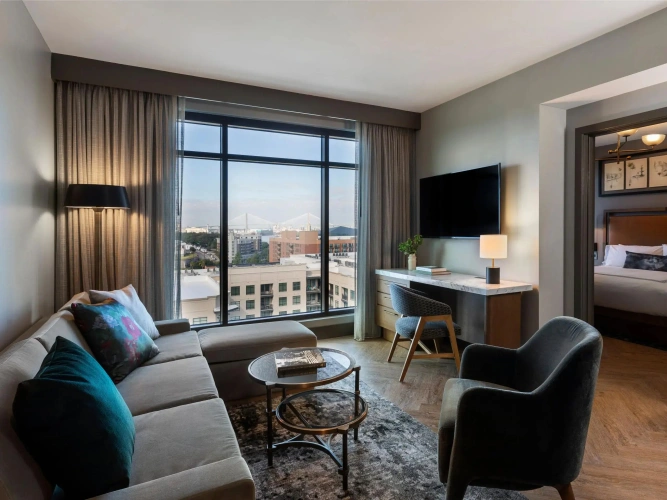 Premier Accessible Double Suite