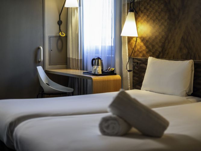 Accessible Twin Sweet Room