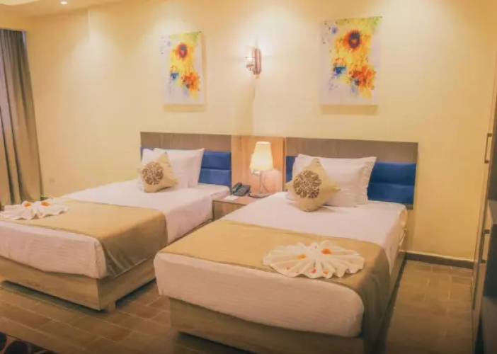 Quadruple Family Suite