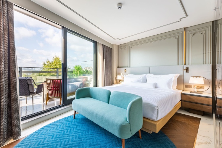 Bathtub Terrace Double Junior Suite