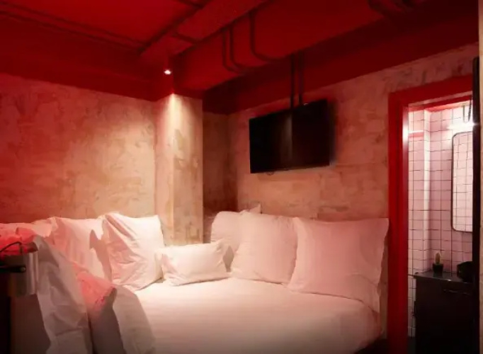 Medium Double room