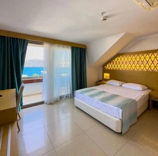 Deluxe Quadruple room