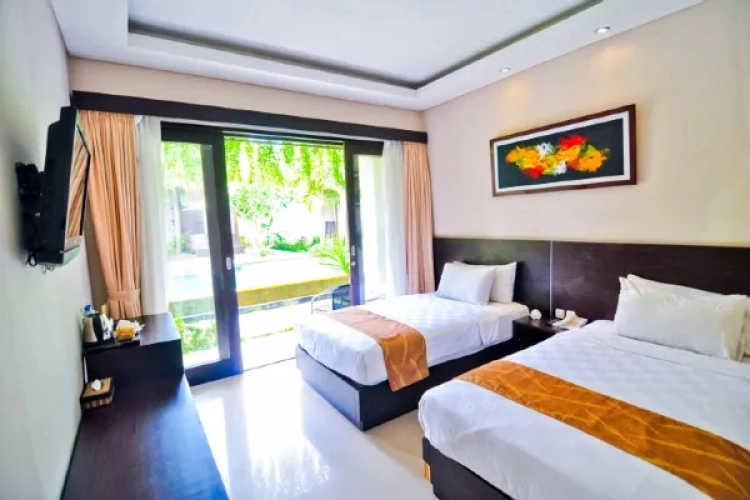 Deluxe Pool Access Twin room