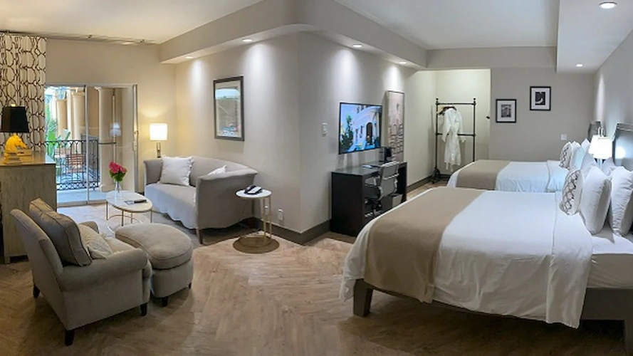 Silver Screen Twin Junior Suite