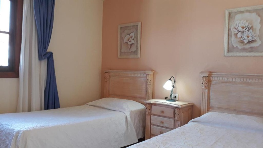 3 Bedrooms Villa with view