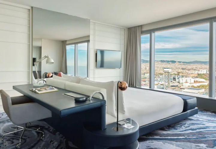 Corner Double Suite seafront
