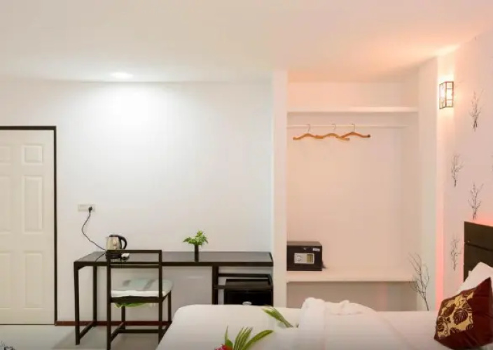 Deluxe Double room with balcony and with sea view
