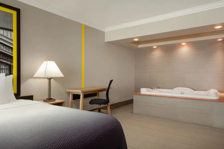 Deluxe Double Studio Suite