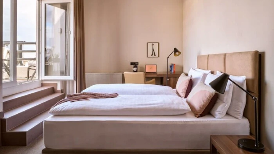 Signature Double room with city view