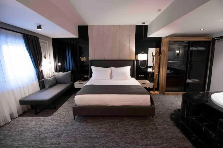 1 Bedroom Double Suite