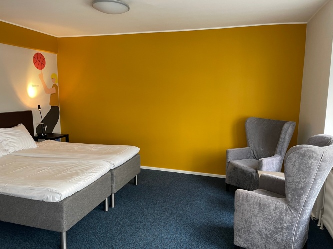 Quadruple Family room