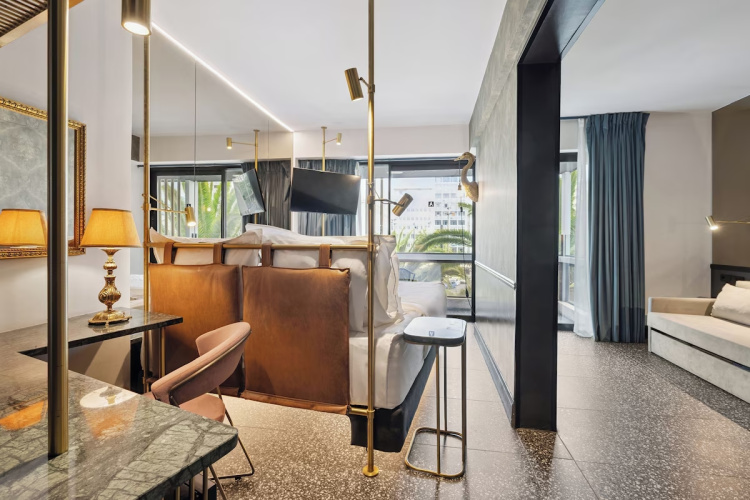 Skylark Hotel, Athens