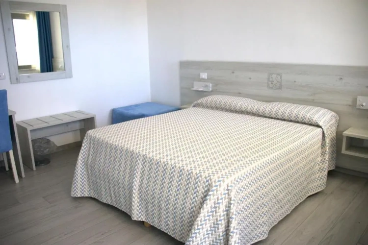Double room with balcony and with sea view