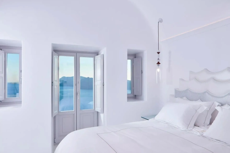 Master with Infinity Pool Suite