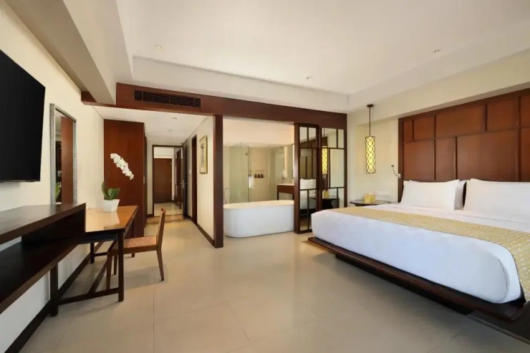 2 Bedrooms Suite with balcony