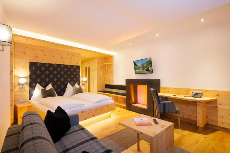 Hotel Alpina