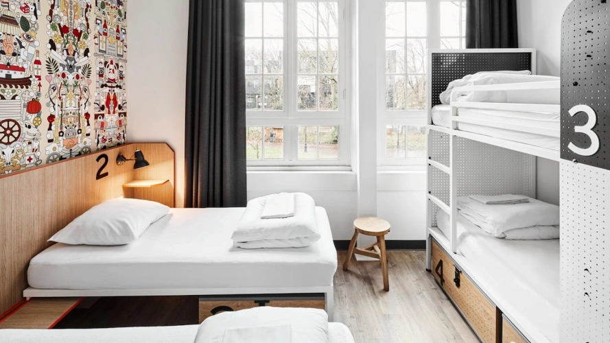 Deluxe Quadruple room