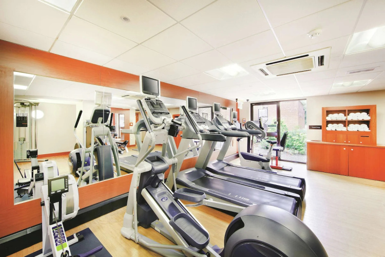 DoubleTree by Hilton Manchester Airport photo 28