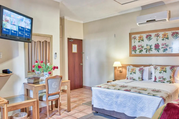 Centre Court B & B