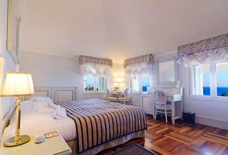 Prestige Quintuple Suite