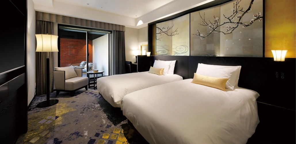 Club Twin room with balcony
