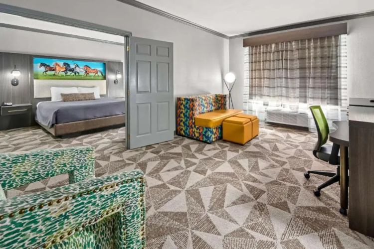Big Country Hotel & Suites, SureStay Collection by BW photo 15