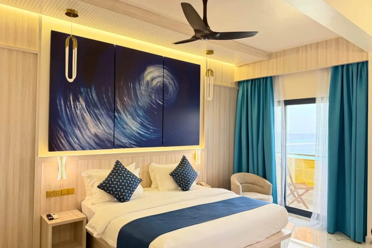 Double Arrival Suite with Jacuzzi
