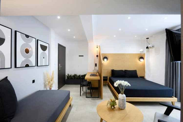 Luxury Double Suite with White Tower view