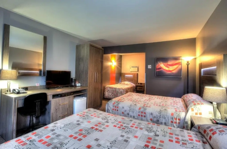 Standard Quintuple room