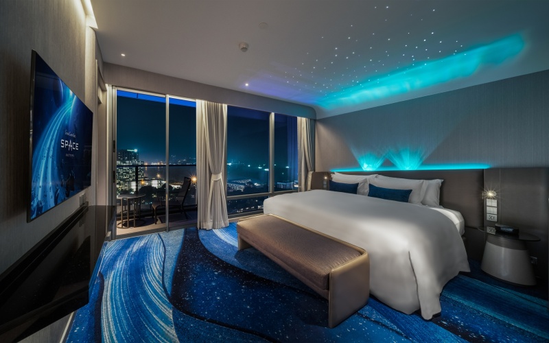 Double Space Suite