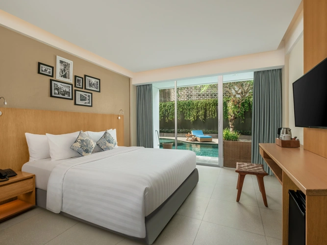 Deluxe Pool Double room