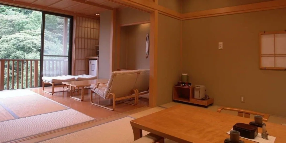 Shigaraki ware or cypress open-air baths room