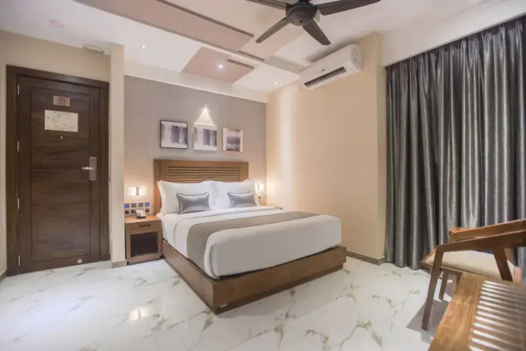 Deluxe Double room with balcony and with ocean view