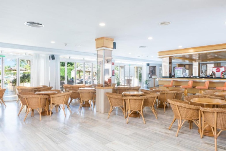 Aparthotel Alcudia Beach photo 18