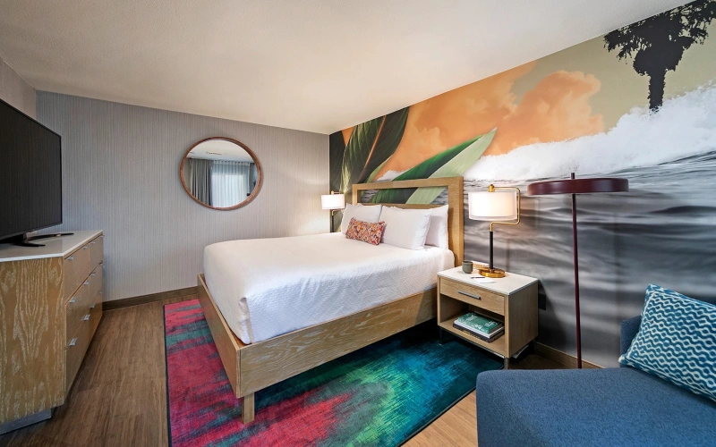 Poolside Cabana Double Suite with partial ocean view