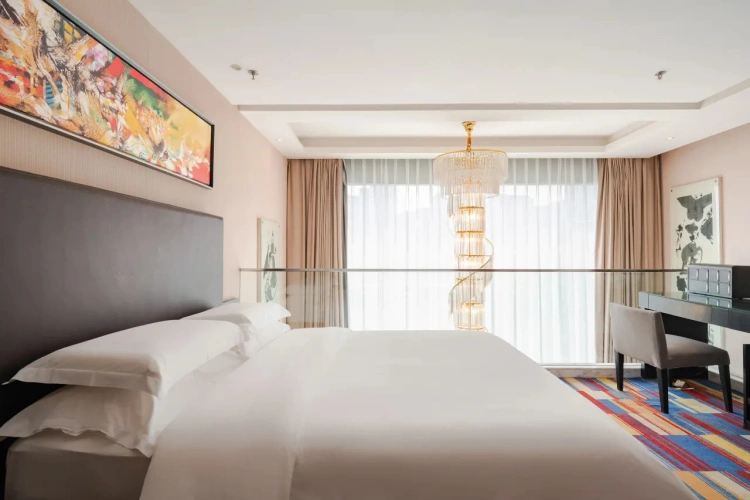 Light Luxury Double Suite