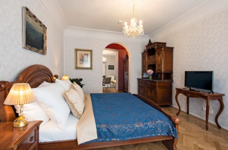 Lady Constans Double Suite with balcony
