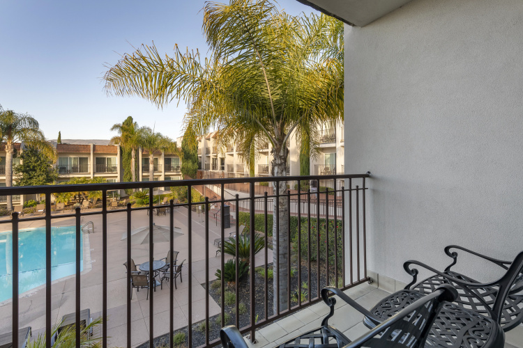 Best Western Plus Royal Oak Hotel photo 33