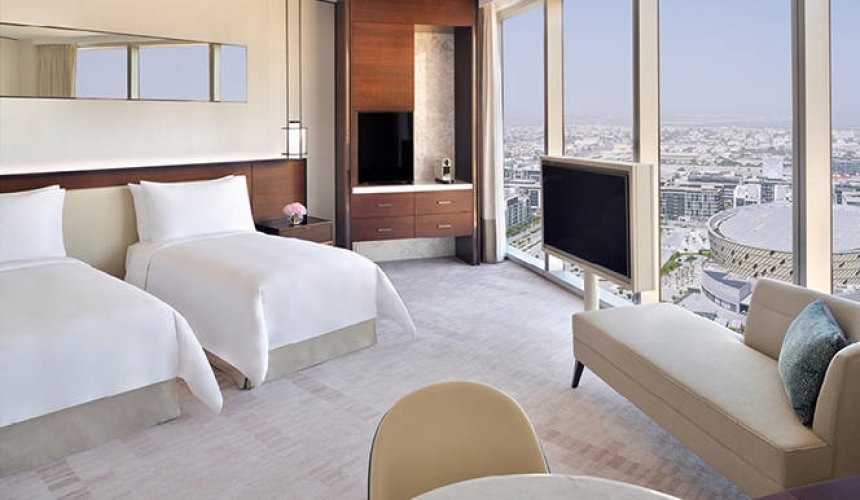 Premier Twin room with Burj view