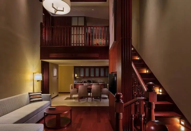 2 Bedrooms Duplex with Lounge Access Suite