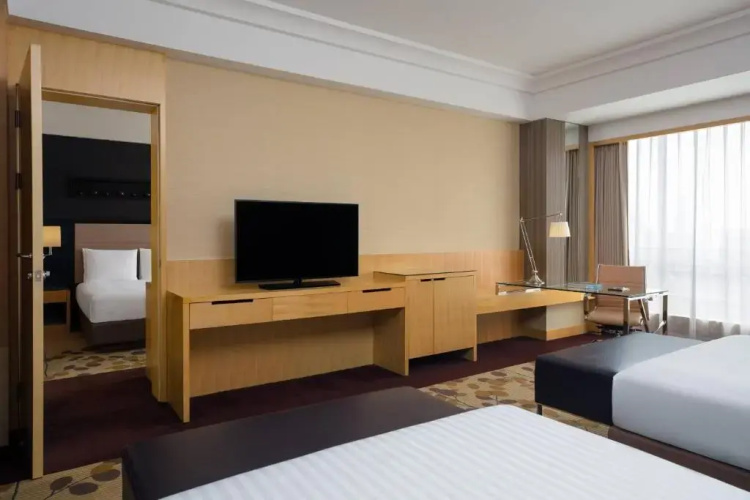 Courtyard by Marriott Shanghai Central Hotel