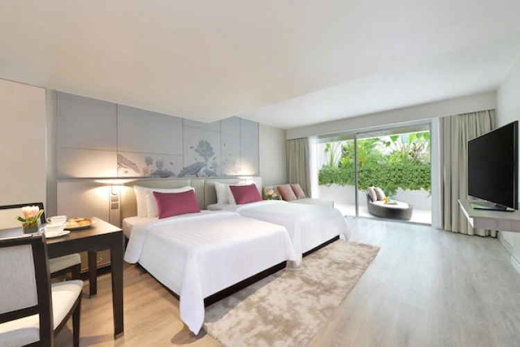 Pool Access Double Suite