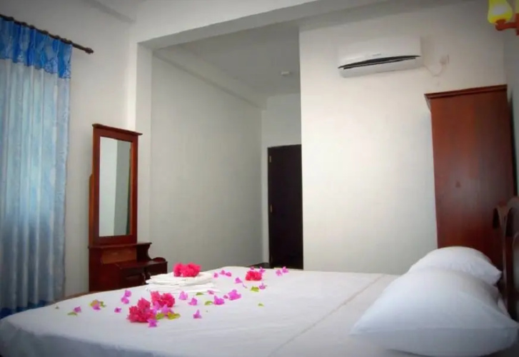 Estuary Beach Hotel